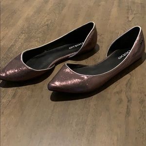 Bebe flats